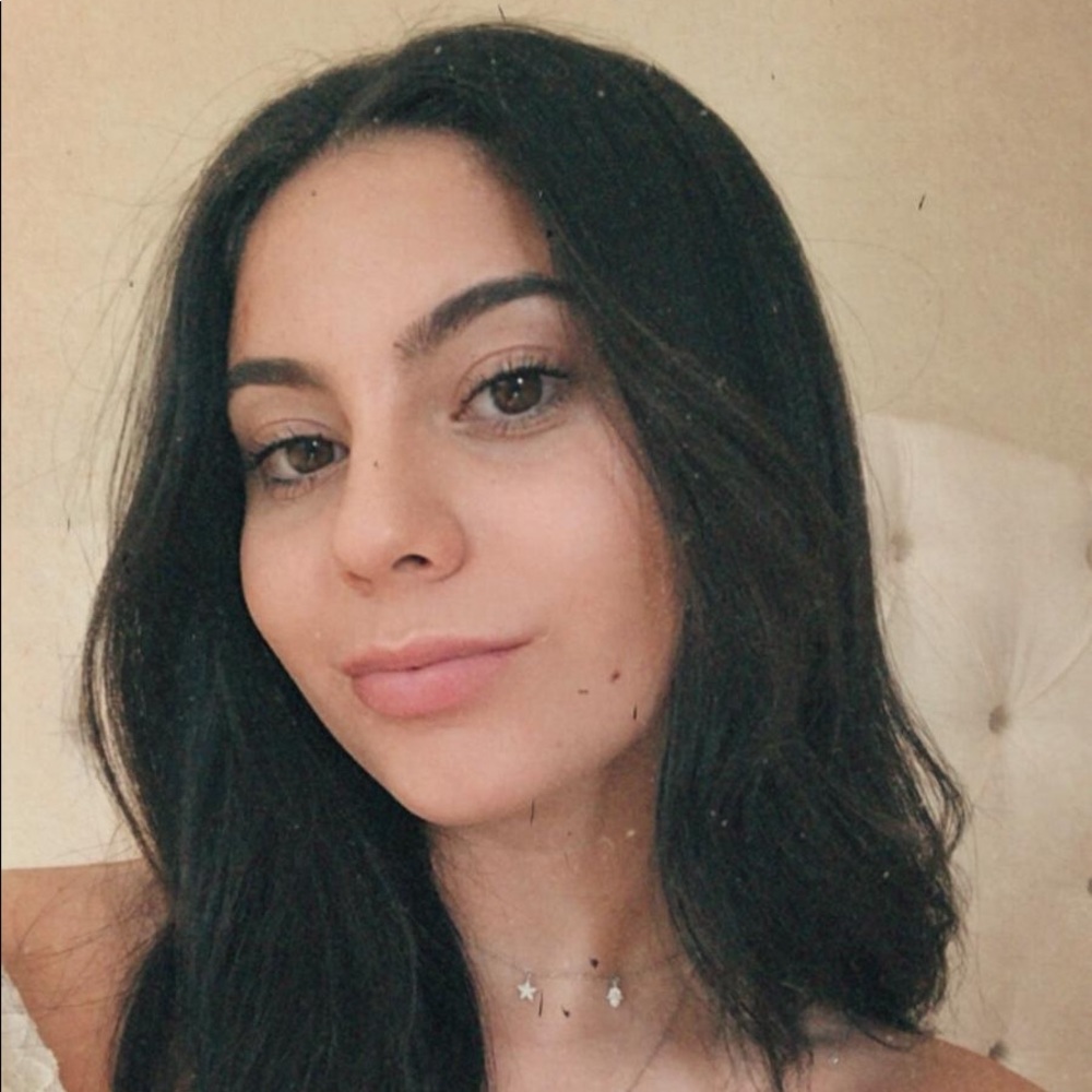 Meet your Posher, Antonella